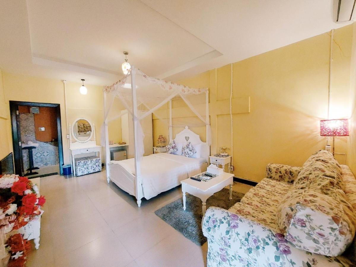 Retro Box Hotel Chumphon Ngoại thất bức ảnh