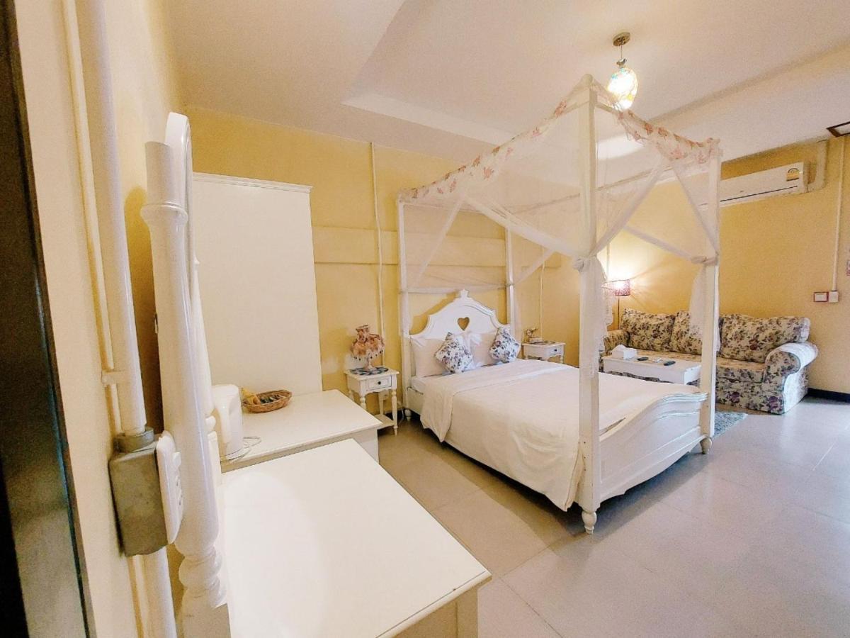 Retro Box Hotel Chumphon Ngoại thất bức ảnh