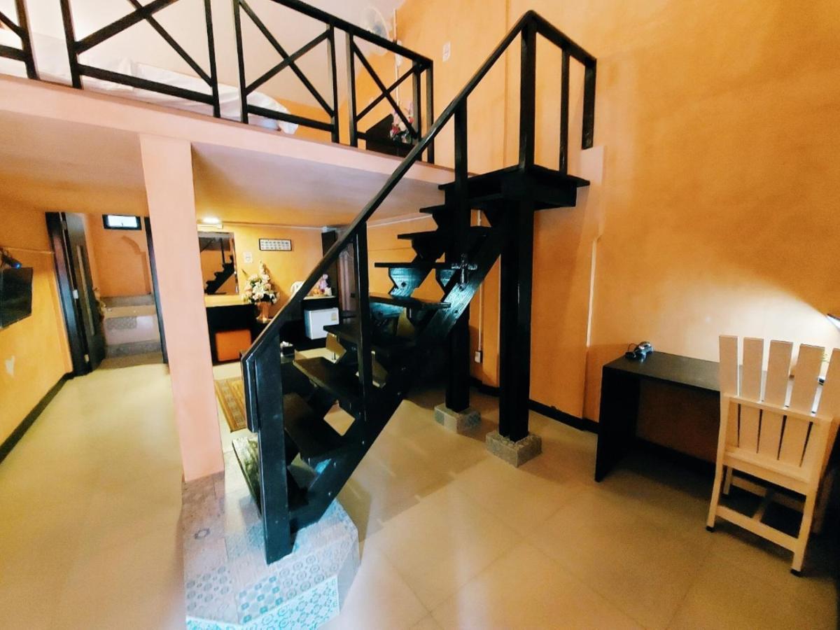 Retro Box Hotel Chumphon Ngoại thất bức ảnh