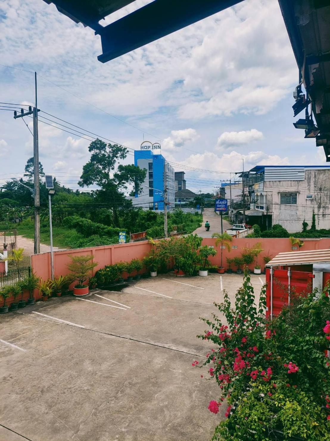 Retro Box Hotel Chumphon Ngoại thất bức ảnh