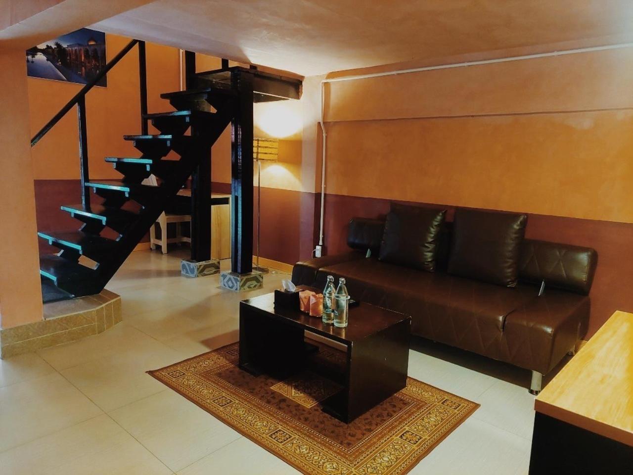 Retro Box Hotel Chumphon Ngoại thất bức ảnh