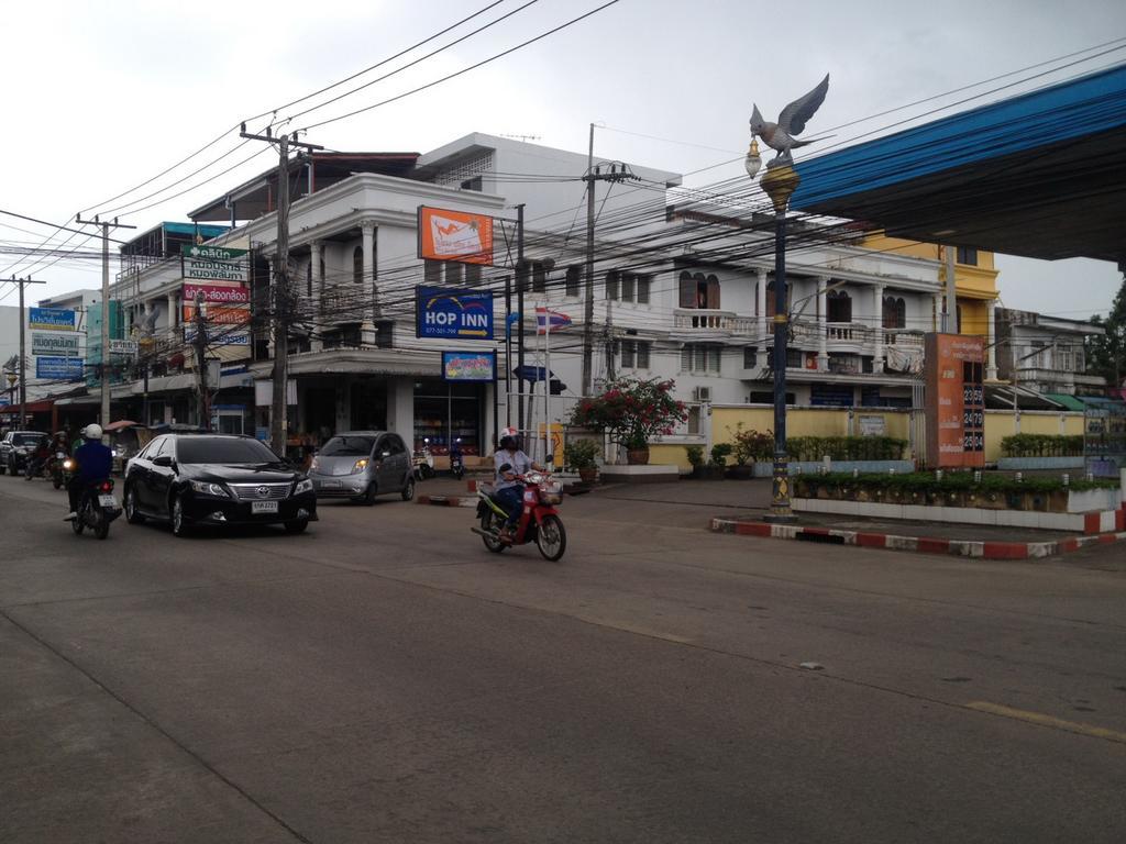 Retro Box Hotel Chumphon Ngoại thất bức ảnh