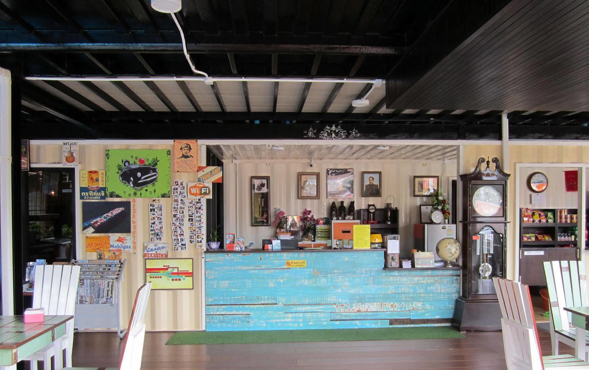 Retro Box Hotel Chumphon Ngoại thất bức ảnh